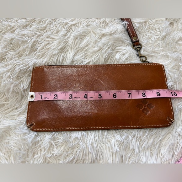 Patricia Nash Leather Wristlet/Clutch/Wallet - NWOT - tan - Picture 7 of 7